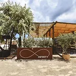 Sand Apartment Spa&Pool In Infinity Beach Resort - Parking