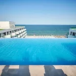 Sand Apartment Spa&Pool In Infinity Beach Resort - Parking